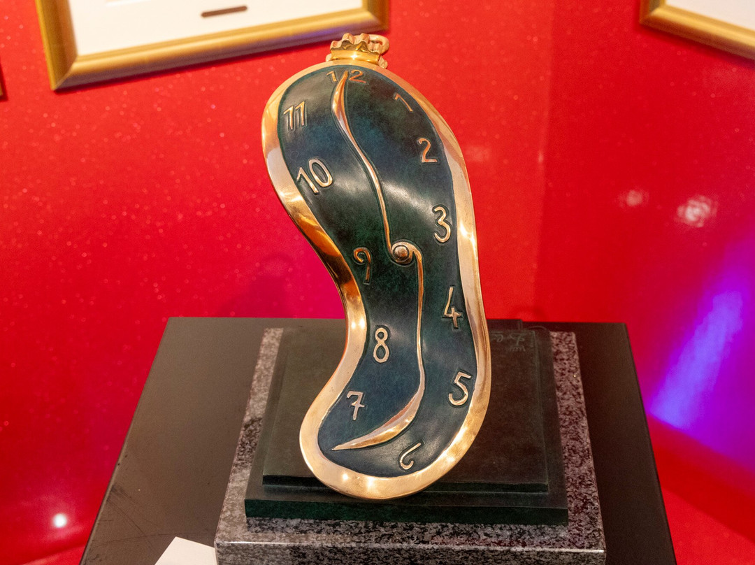 Salvador Dali Exhibition-布鲁日必去景点