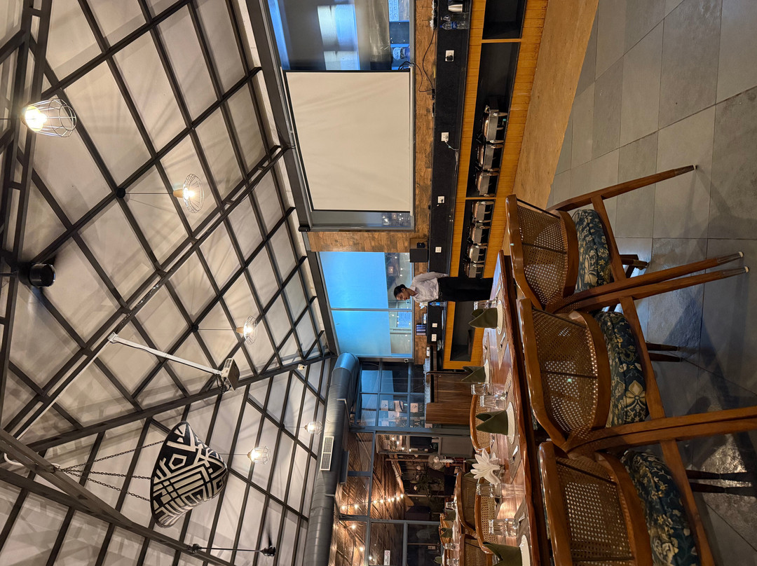 萨法尔休闲酒店主图