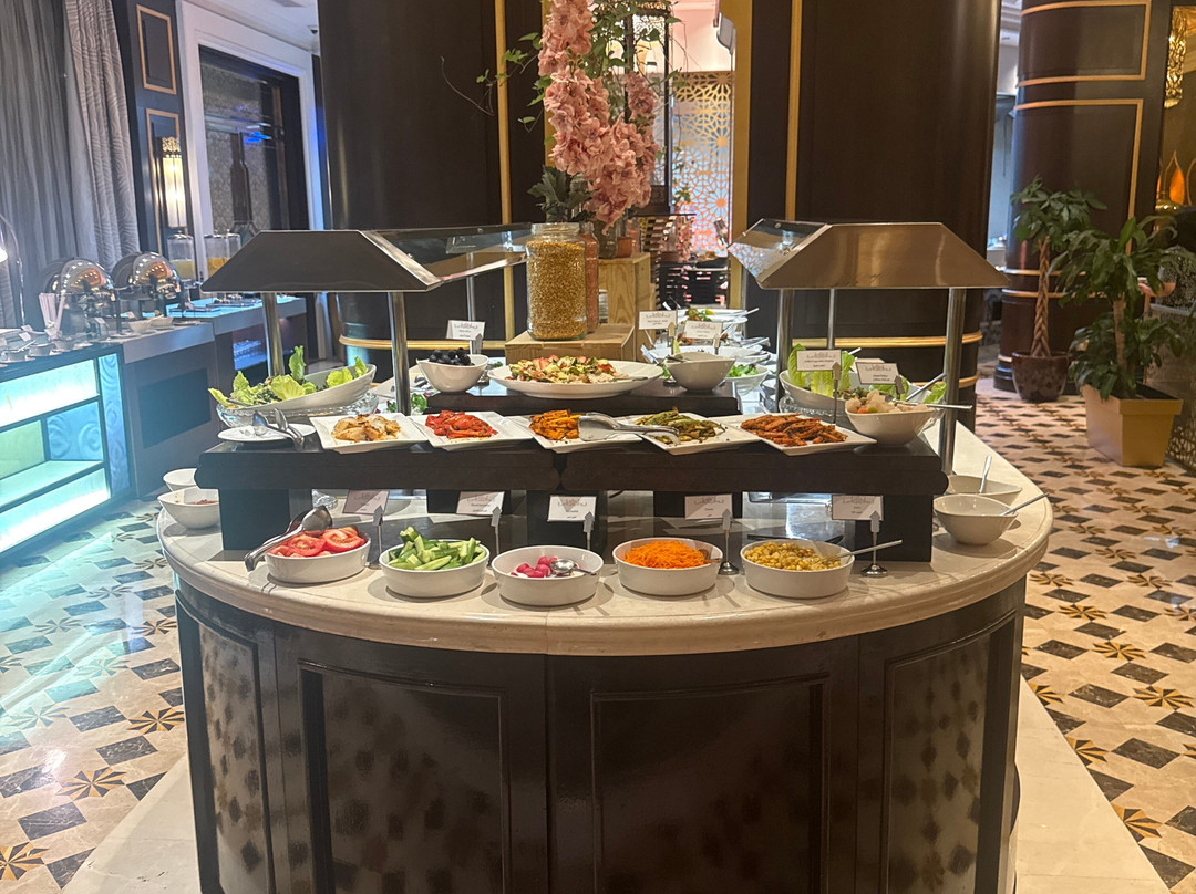埃兹丹皇宫酒店主图