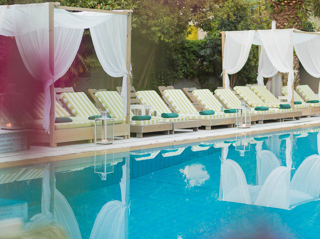 拉佩西尼艺术酒店主图