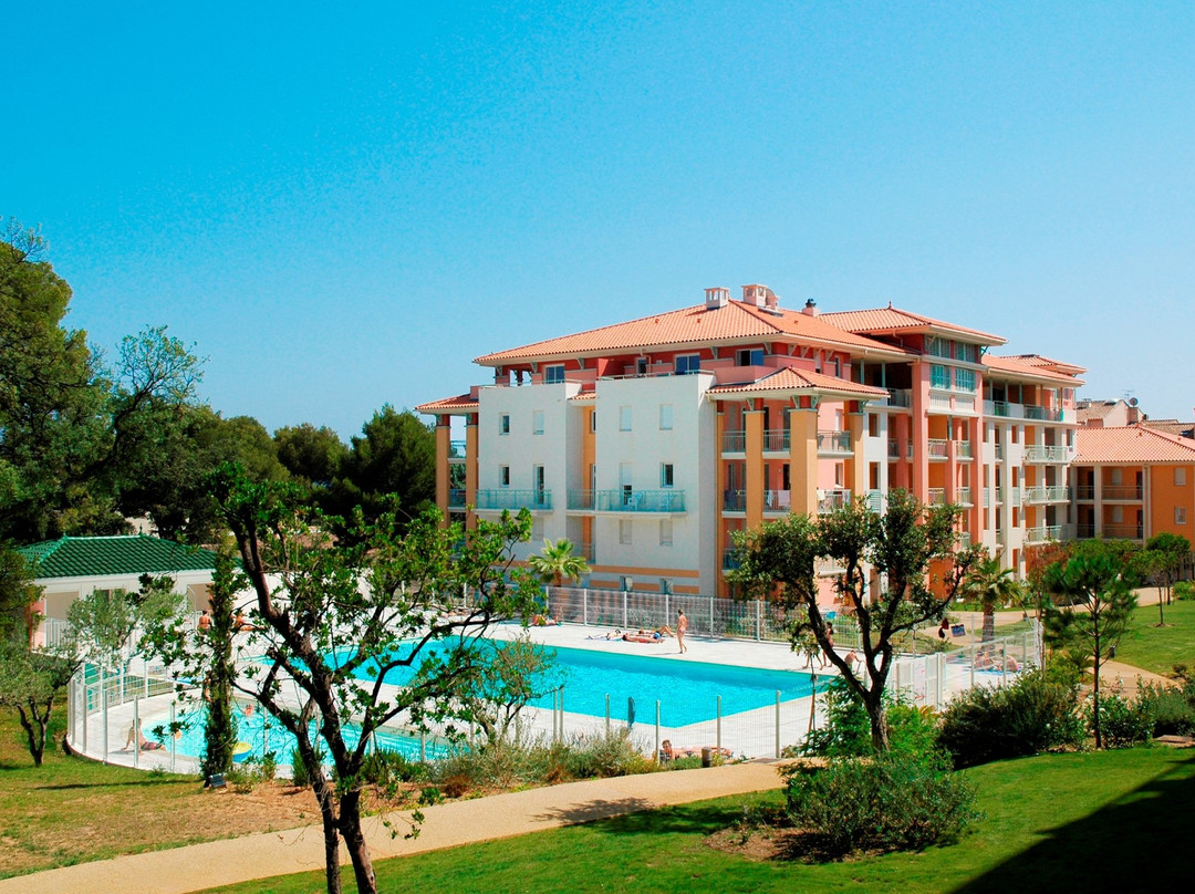 Saint-Aygulf酒店住宿-卡朗克公园酒店