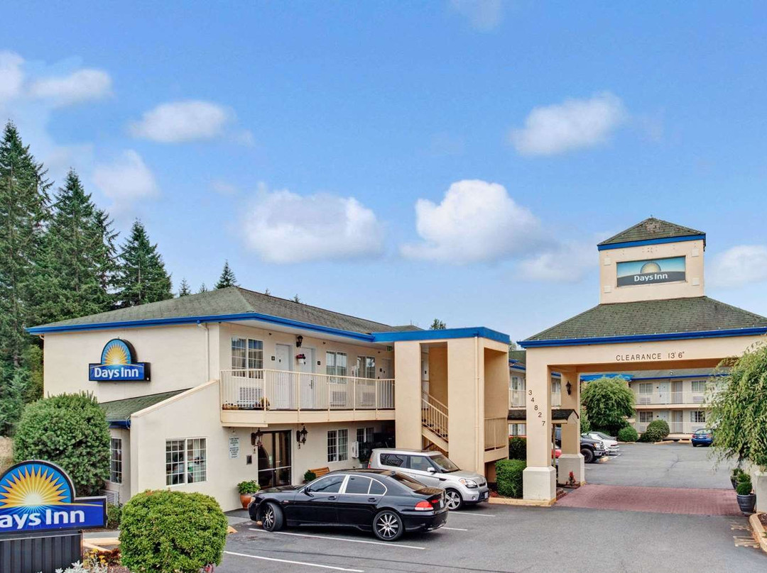 Days Inn by Wyndham Federal Way