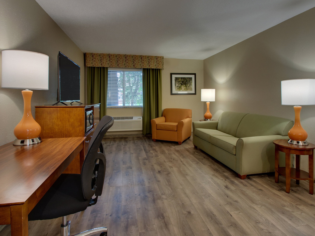 阿奇姆花园贝斯特韦斯特酒店主图