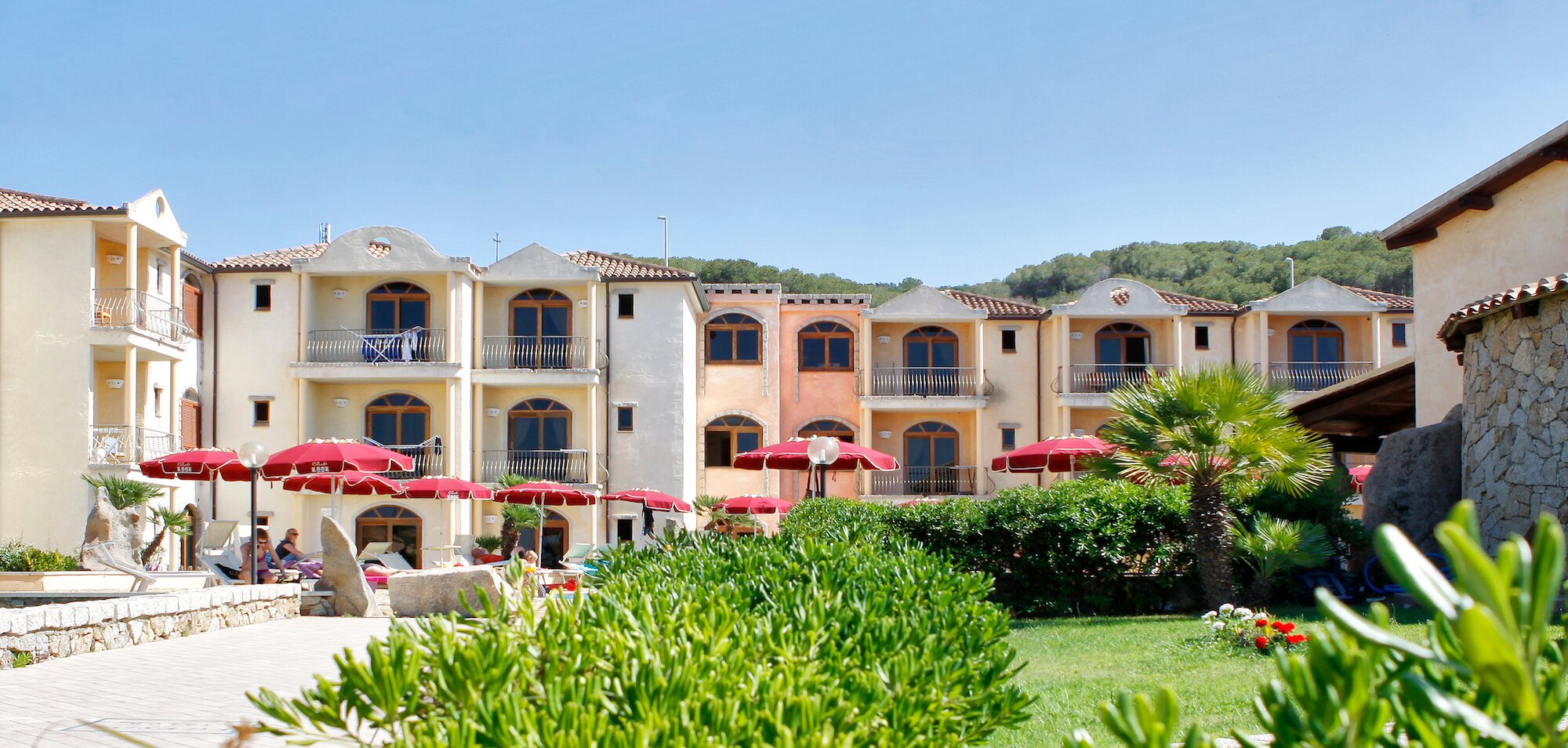 Club Esse Posada Beach Resort-官方