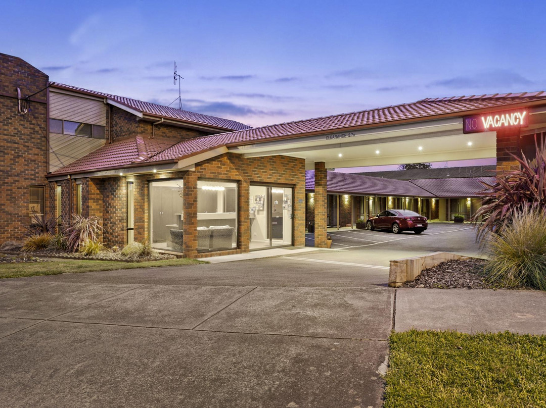 瓦南布尔酒店住宿-榆树汽车旅馆