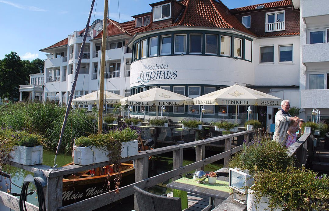 Bad Zwischenahn酒店住宿-Seehotel Fährhaus