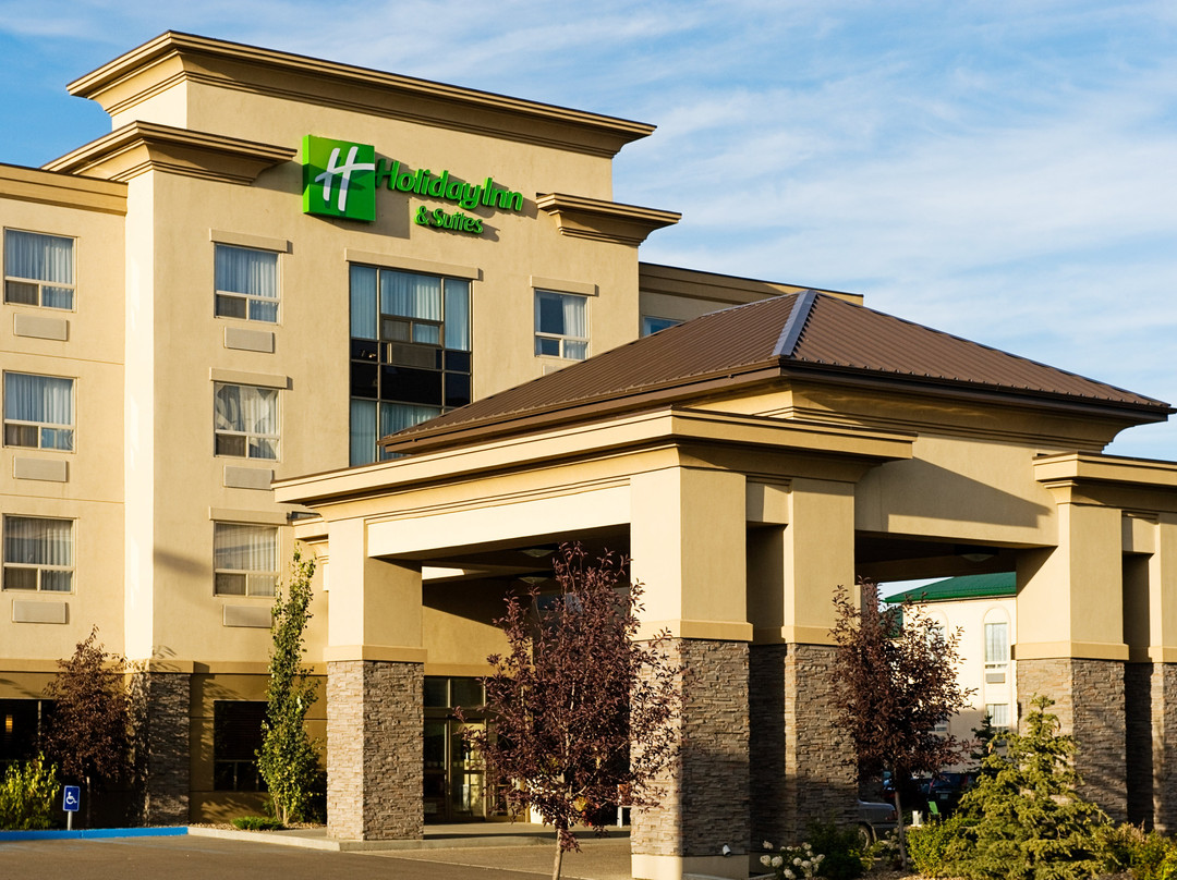 Holiday Inn & Suites Lloydminster By IHG主图