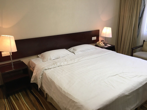 静安海格公寓主图