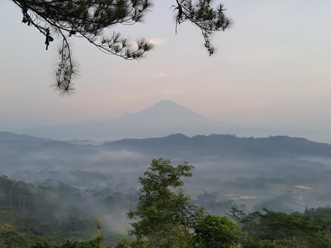 Wisata Alam Pos Mati Giritengah景点图片