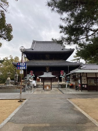 Zentsu-ji Temple景点图片