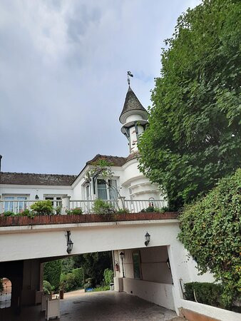 玫瑰园酒店主图