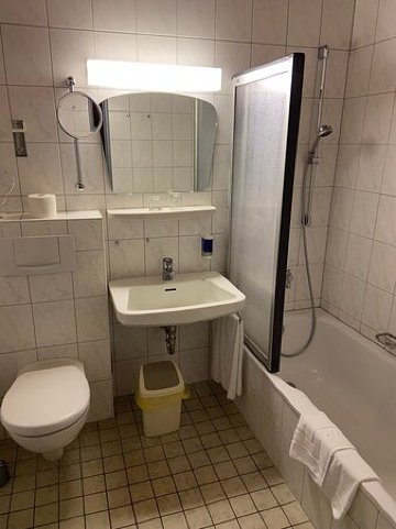 菲特尔山区的瓦格纳酒店-浴室