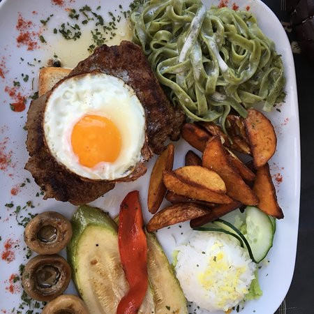 Hotel Royal Crown Garni主图