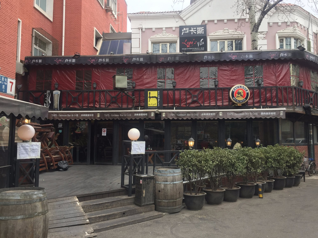 Taps Bar Grill