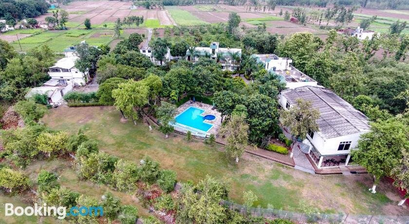 Six Seasons Resort Corbett