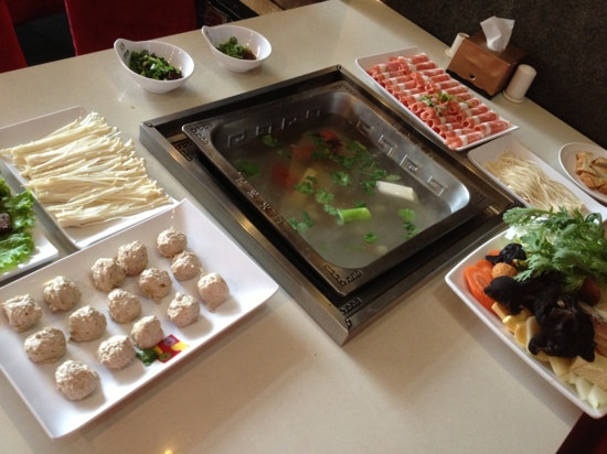 廊坊市餐馆和美食-绿叶火锅