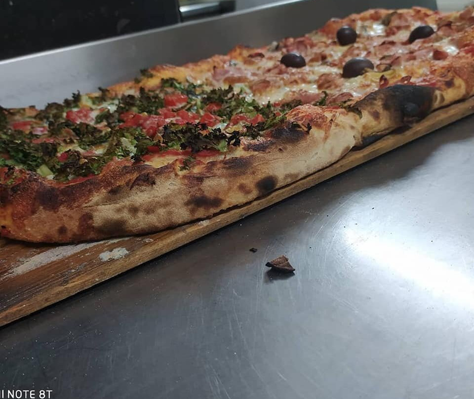 La Pizzeria