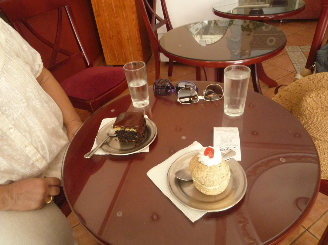 Menites餐馆和美食-Ligizos Pastry Shop