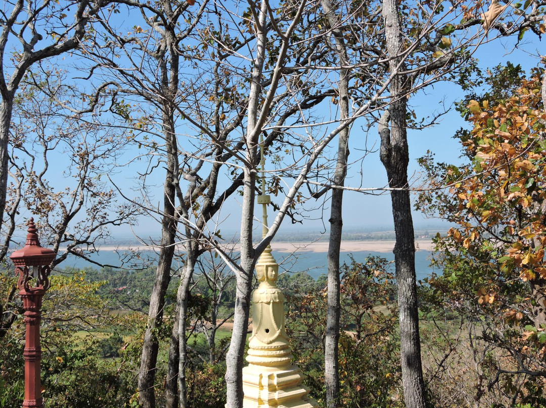 Phnom Sambok Pagoda景点图片