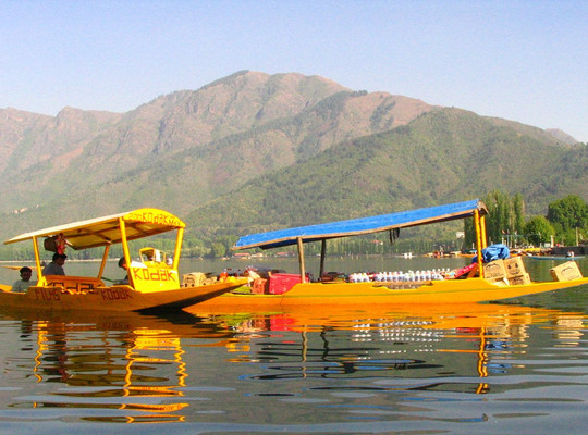 F.B.Tour & Travels-斯利那加必去景点