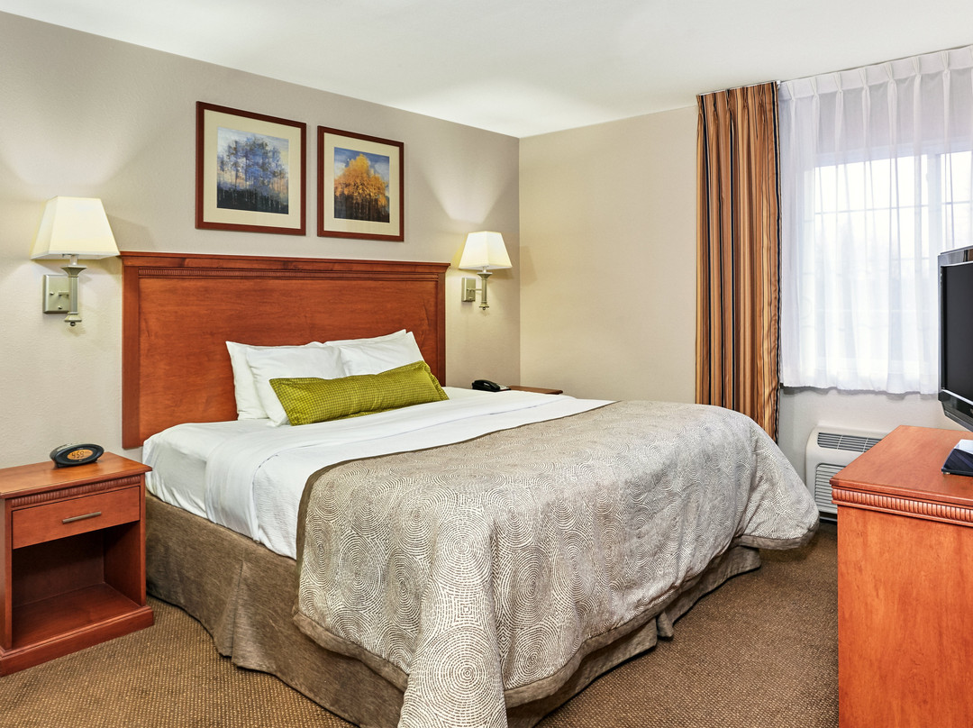 Candlewood Suites Milwaukee Airport-Oak Creek by IHG主图