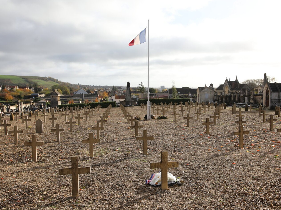 Monument À La Mémoire Des Soldats Morts Pendant La Guerre De 1870-1871景点图片