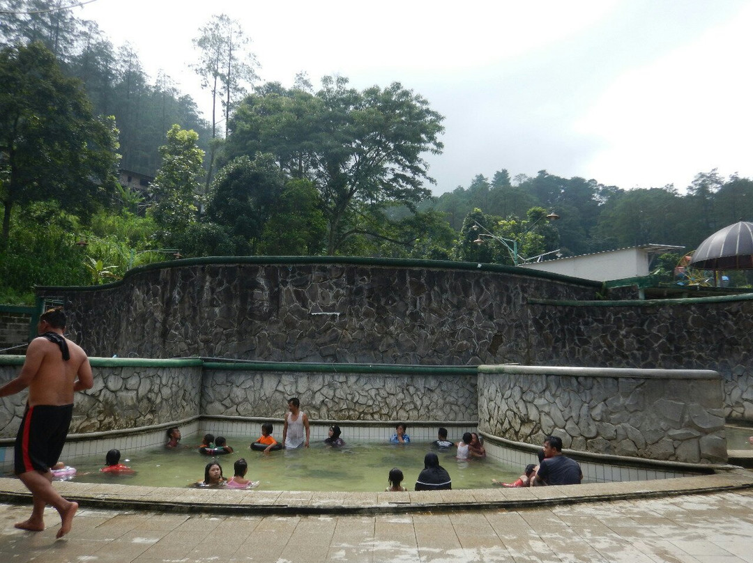 Padusan Hot Springs-惹班必去景点