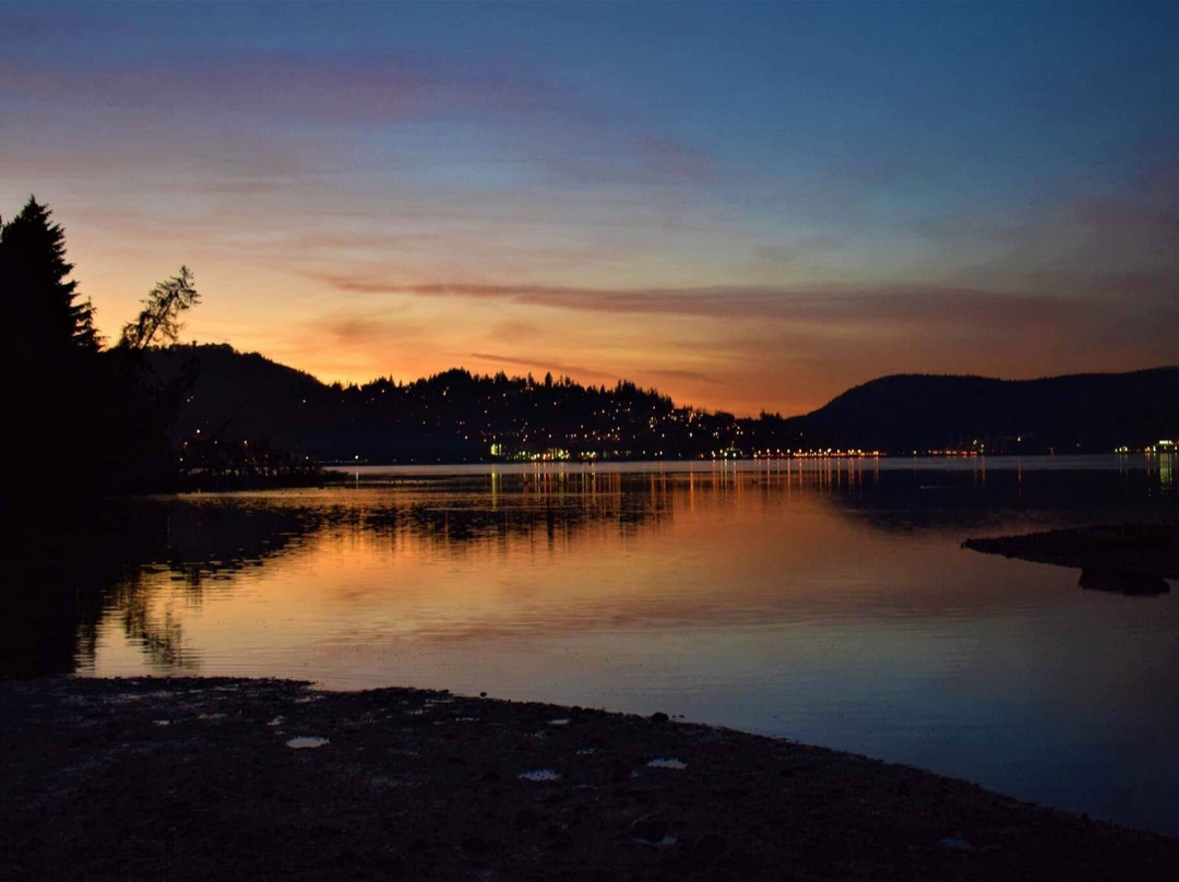 Shoreline Park-穆迪港必去景点