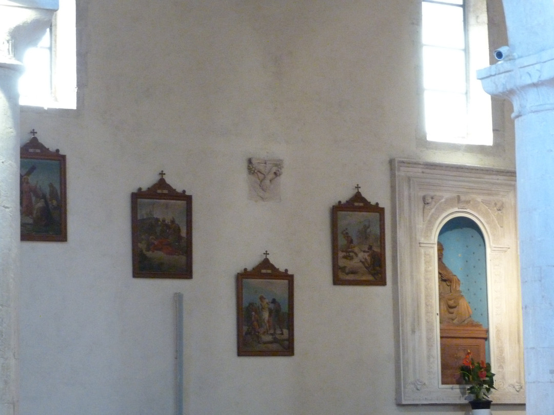 Chiesa di Santa Maria Della Tomba-苏尔莫纳必去景点