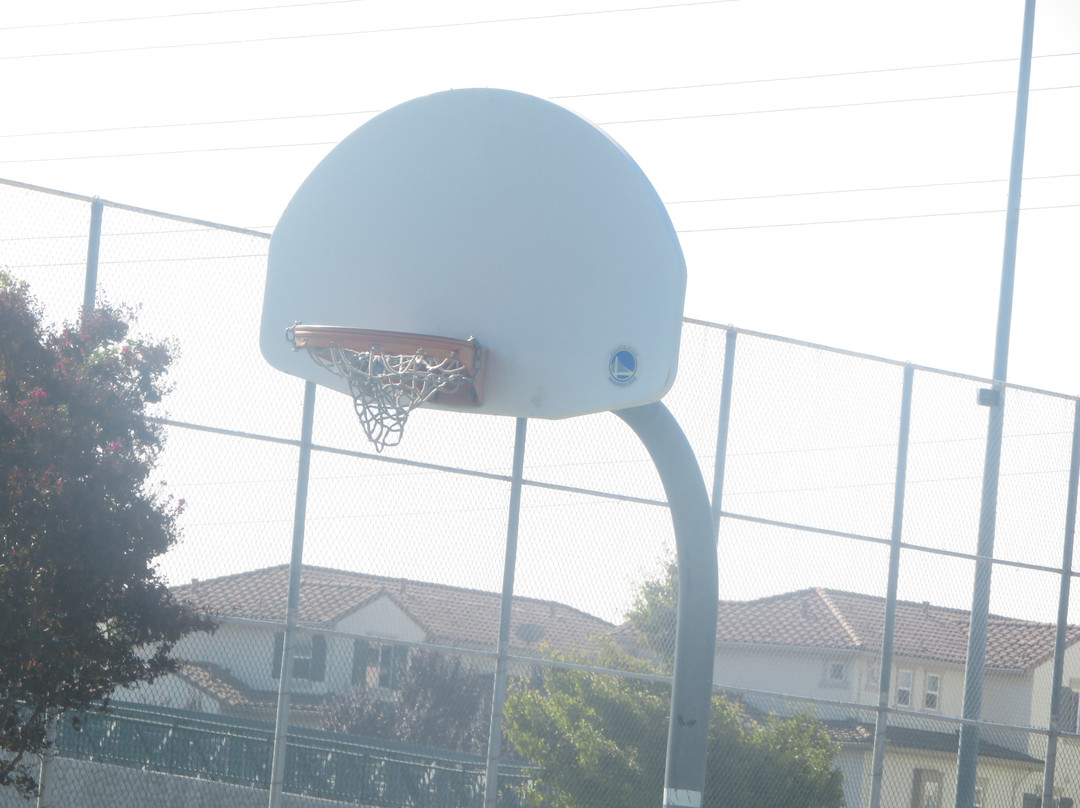 Peter D Gill Memorial Park-米尔皮塔斯必去景点