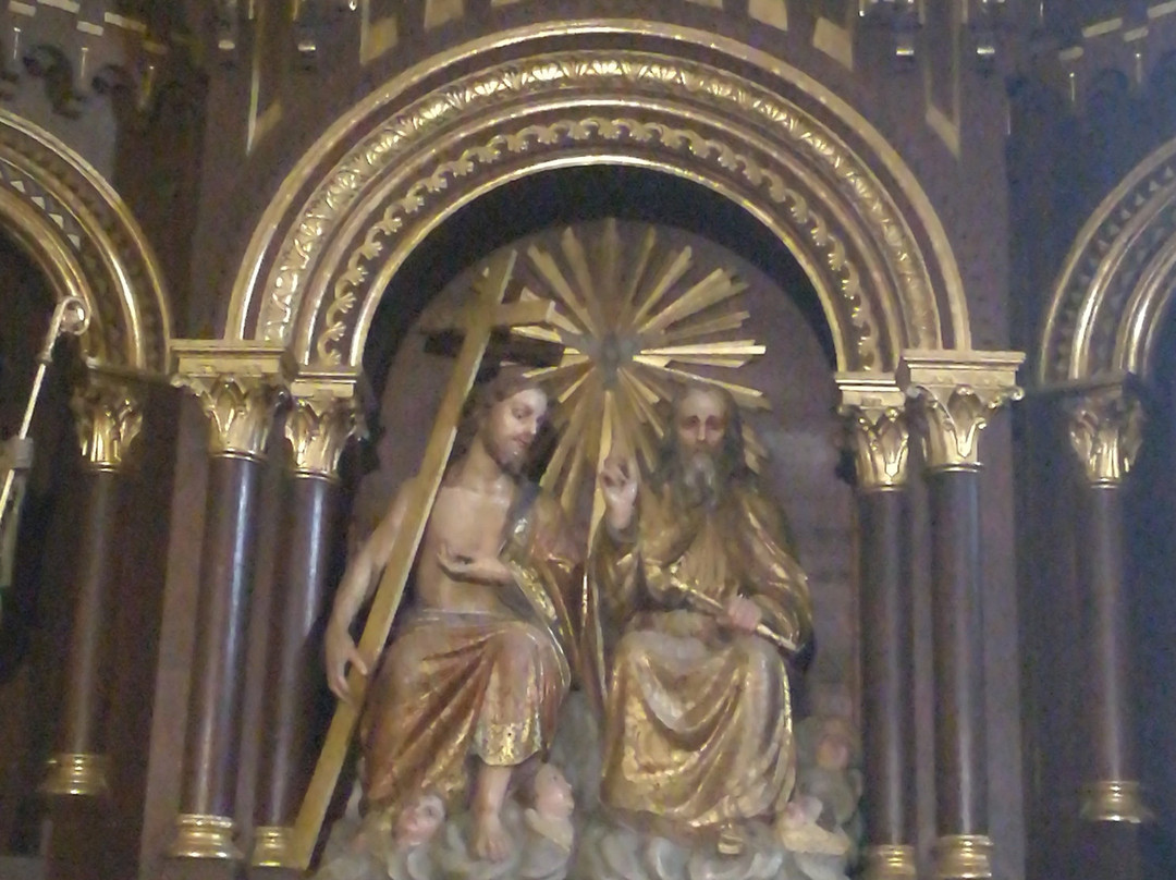 Iglesia Santisima Trinidad-Arre必去景点