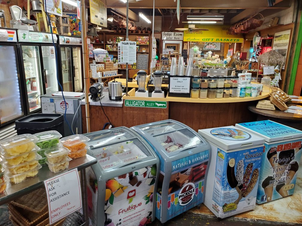 Bob Roth's New River Groves-戴维必去景点