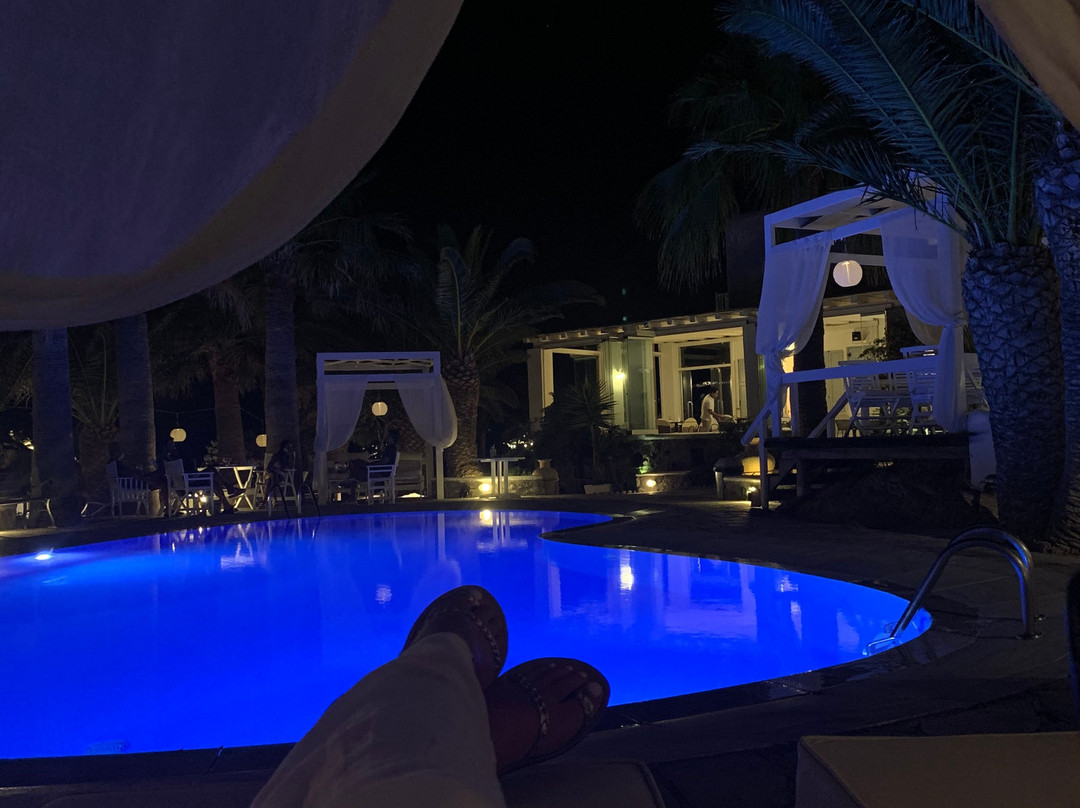 Zephyros Hotel主图