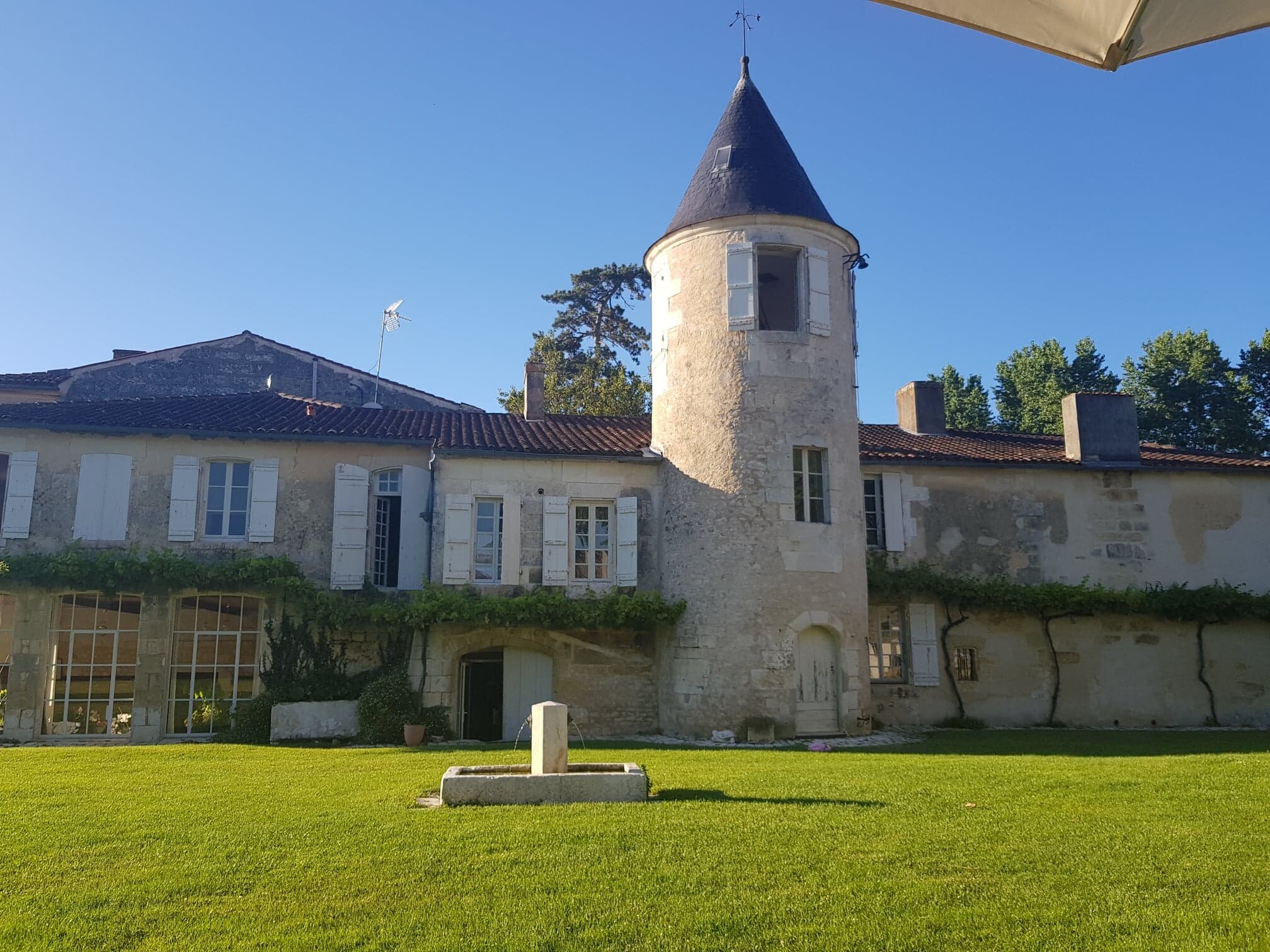 Chateau De Mouillepied-浴室