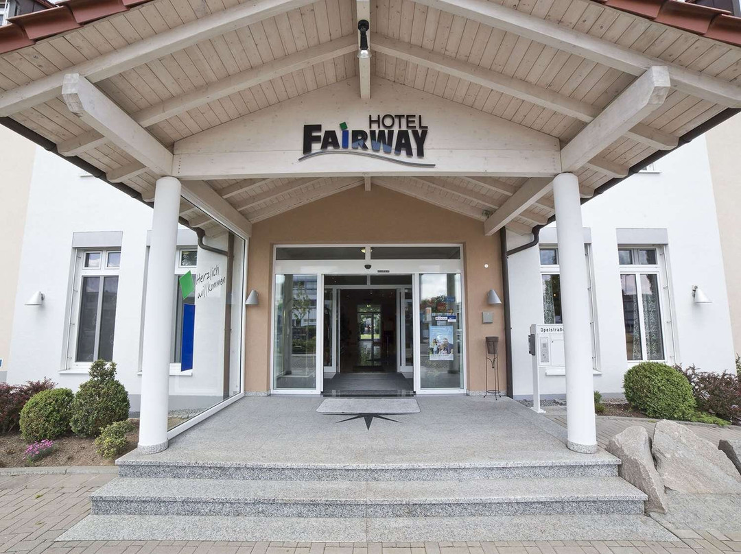 Fairway Hotel主图