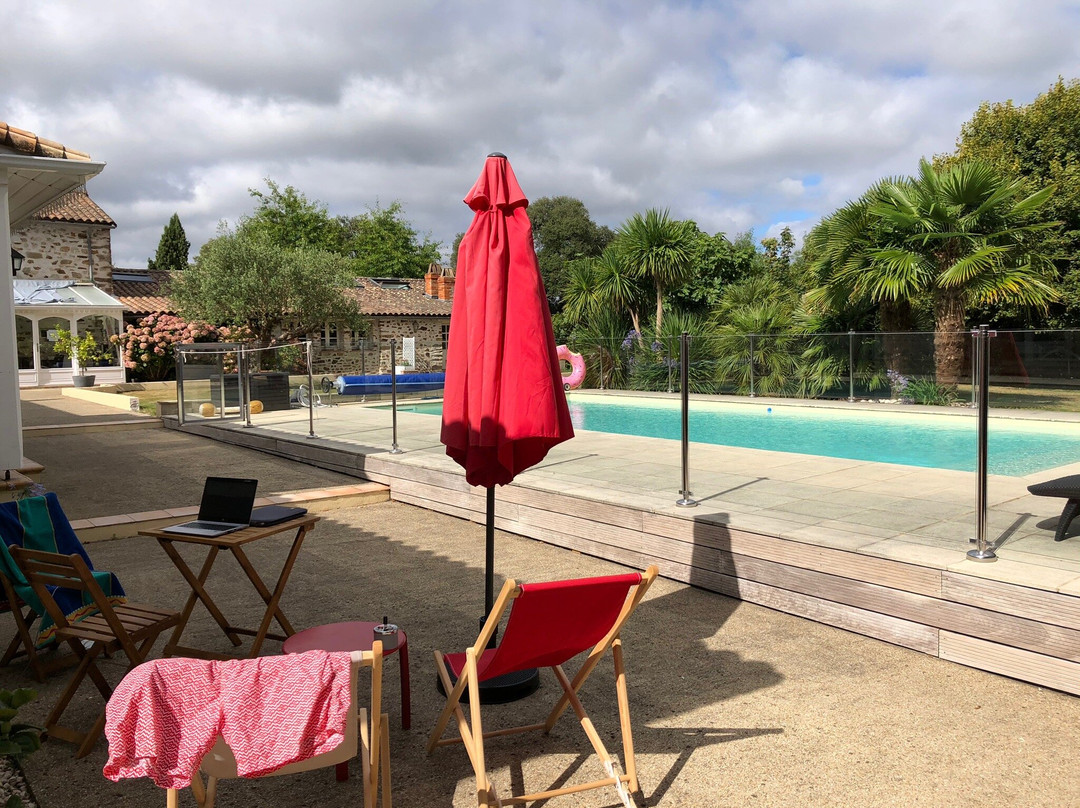 Les Arabesques主图