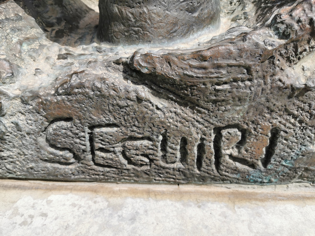 Escultura El Rapto De Europa-Rincon de la Victoria必去景点