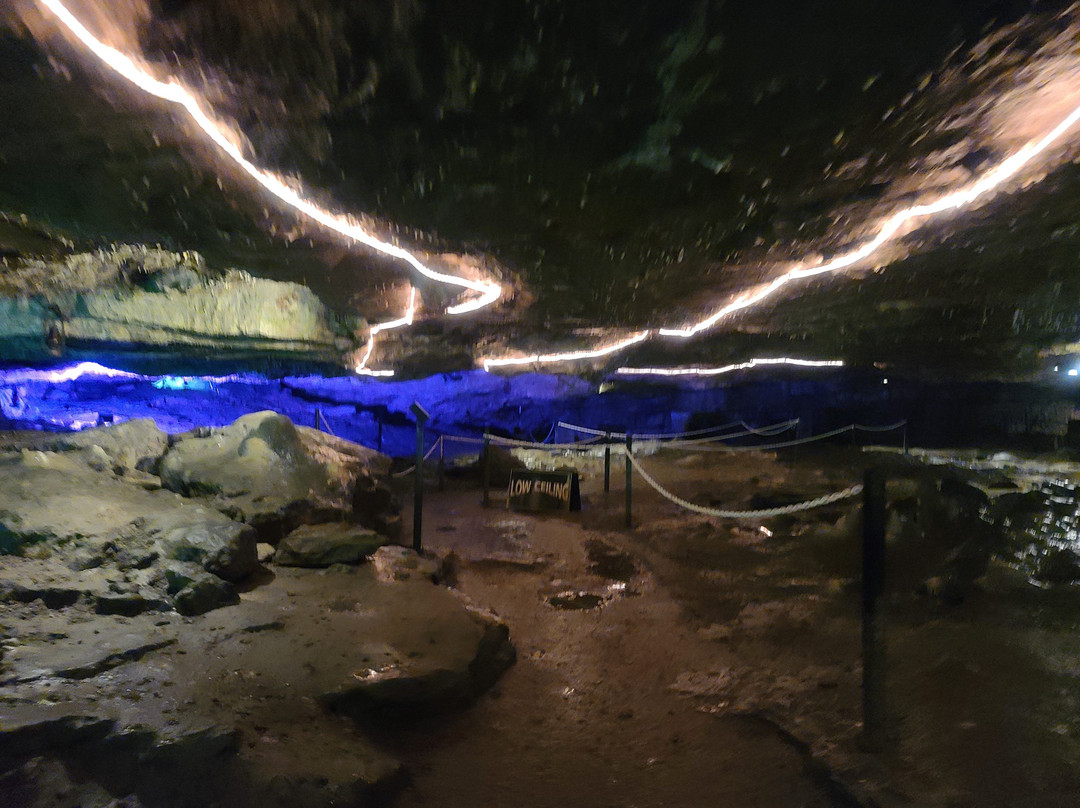 Put in Bay旅游景点-Perry's Cave