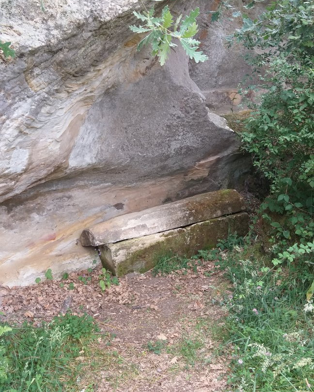 Necropolis de San Pantaleon-Valderredible必去景点