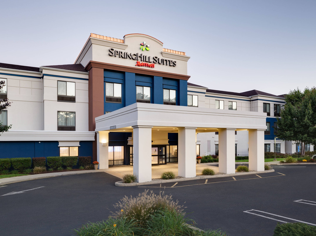 米尔福德春季山丘套房酒店主图