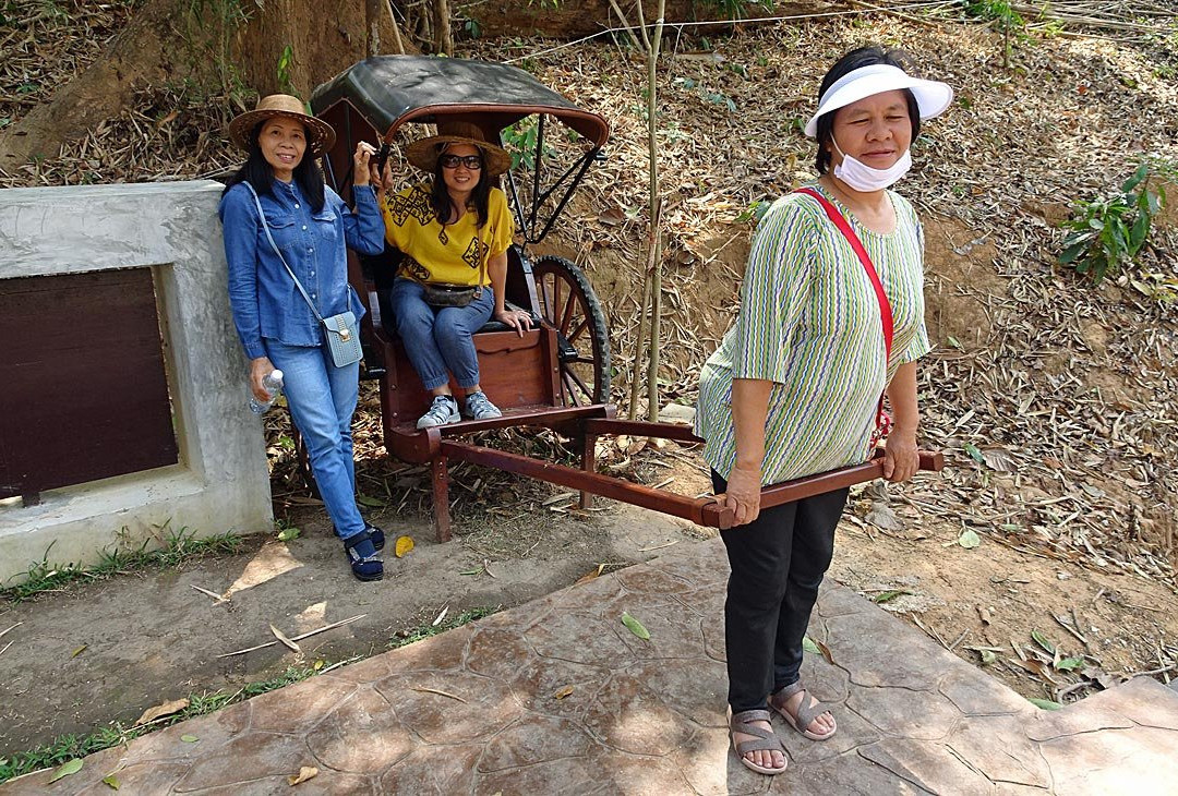 Lom Phu Khiew-敖县必去景点