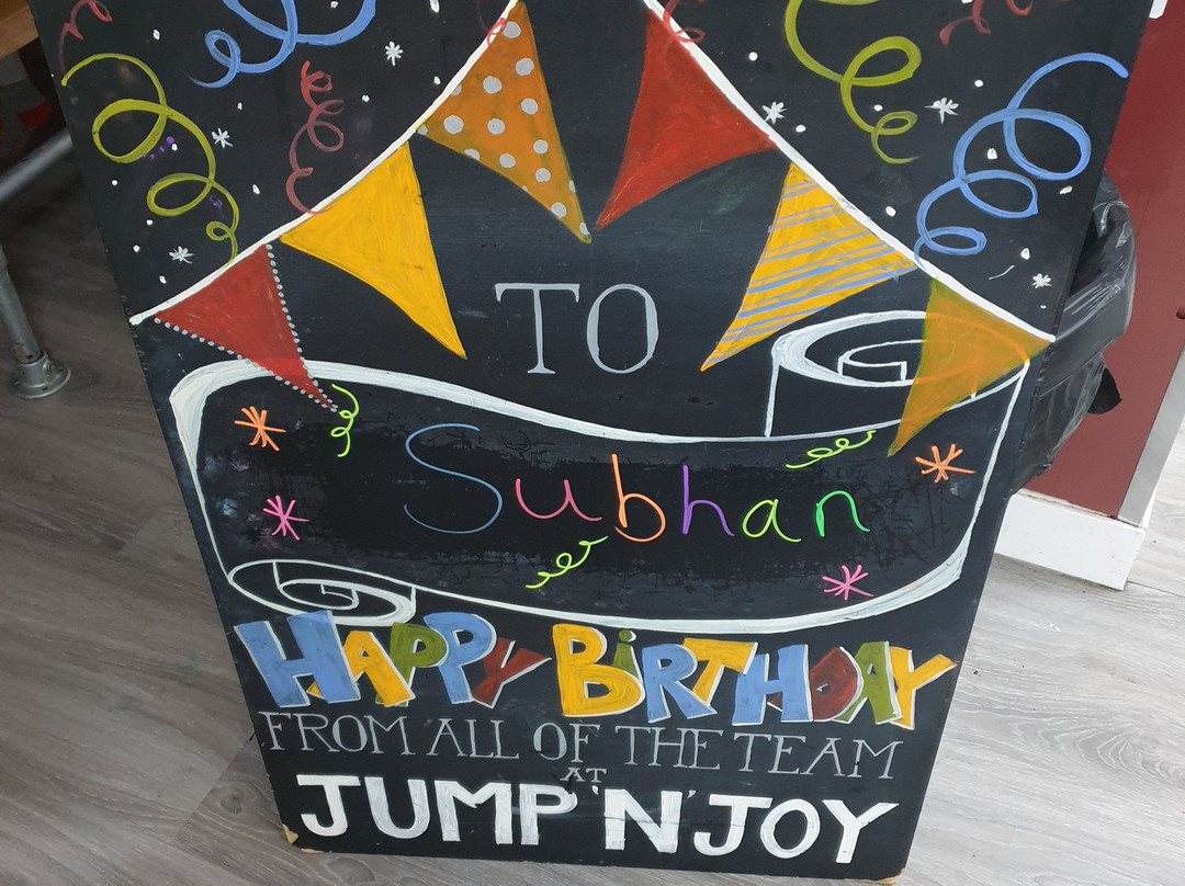 Jump-N-Joy Trampoline Park-Alloa必去景点