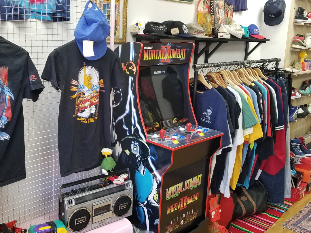 Third Eye Throwbacks-布朗克斯必去景点