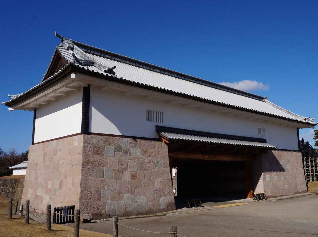 Kanazawa Castle Kahoku-mon Gate-金泽市必去景点