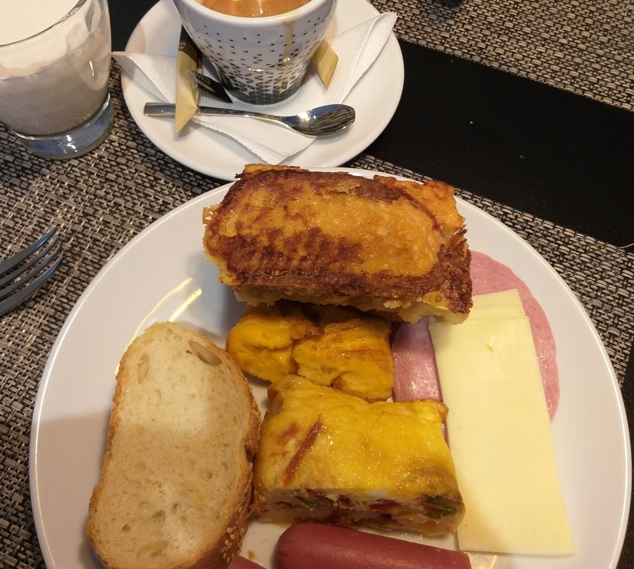 Grand Port Suites主图