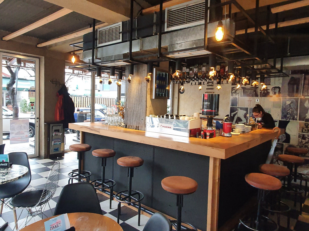 Chillin' Bar
