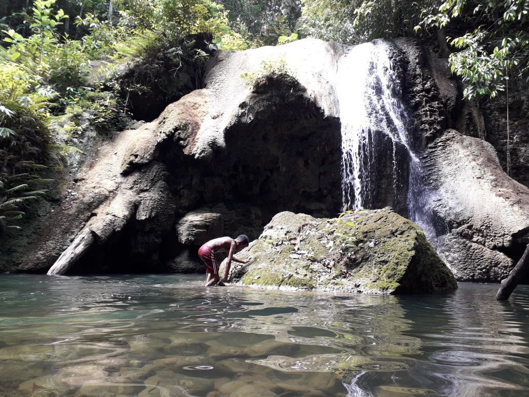 Batanta Waterfall-Batanta Island必去景点