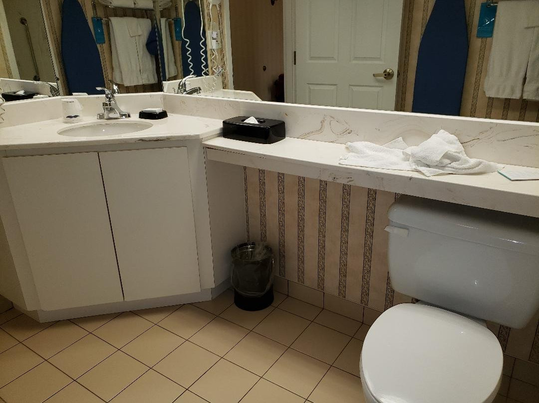 希尔顿汉普顿酒店主图