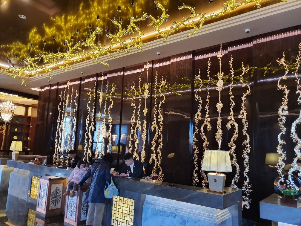 朝林松源酒店主图