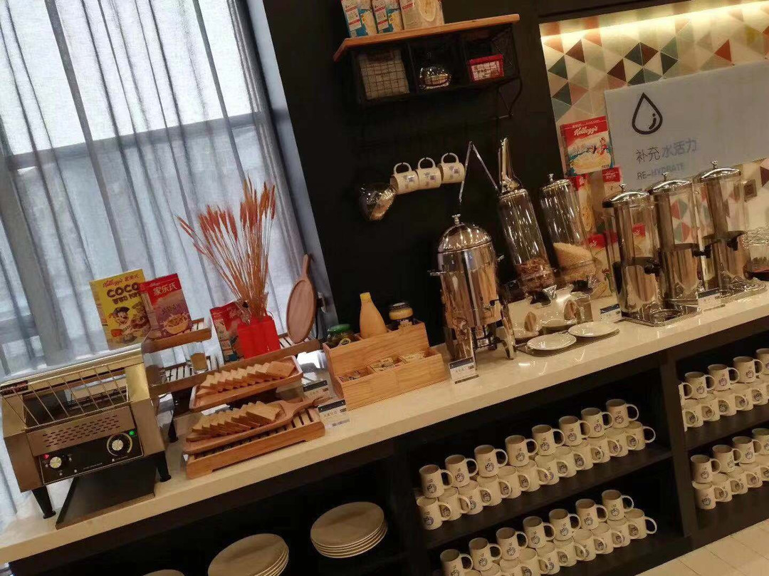 泰安中心智选假日酒店主图